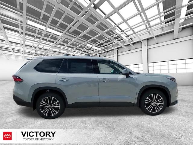 2025 Toyota Grand Highlander Hybrid MAX Platinum photo 2