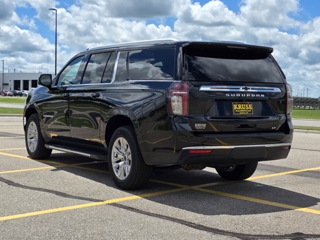 2021 Chevrolet Suburban LT