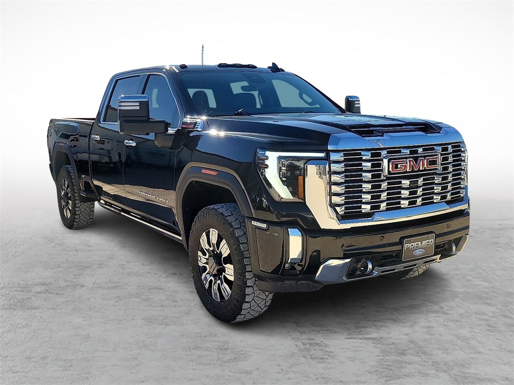 2024 GMC Sierra 2500HD Denali's photo