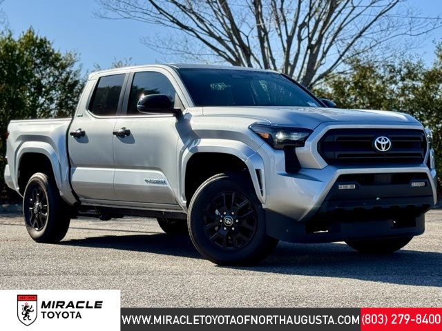 2025 Toyota Tacoma SR5's photo