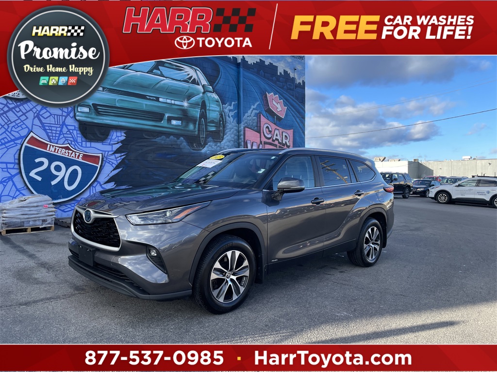 2023 Toyota Highlander XLE's photo