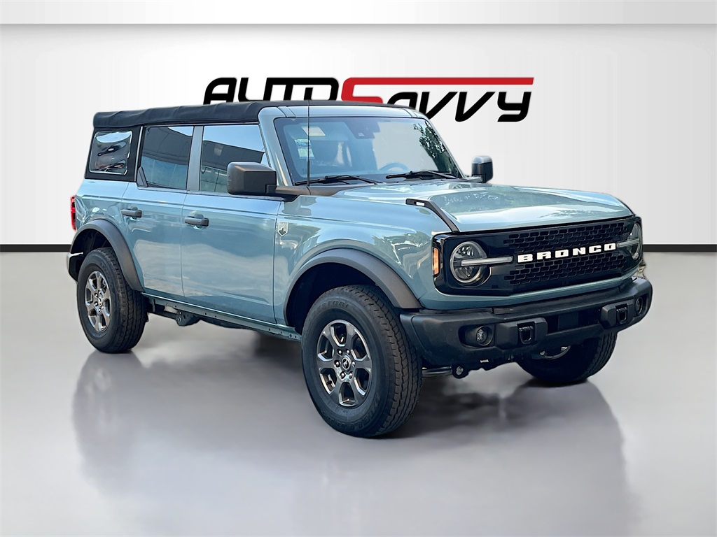 2023 Ford Bronco 4-Door Big Bend's photo