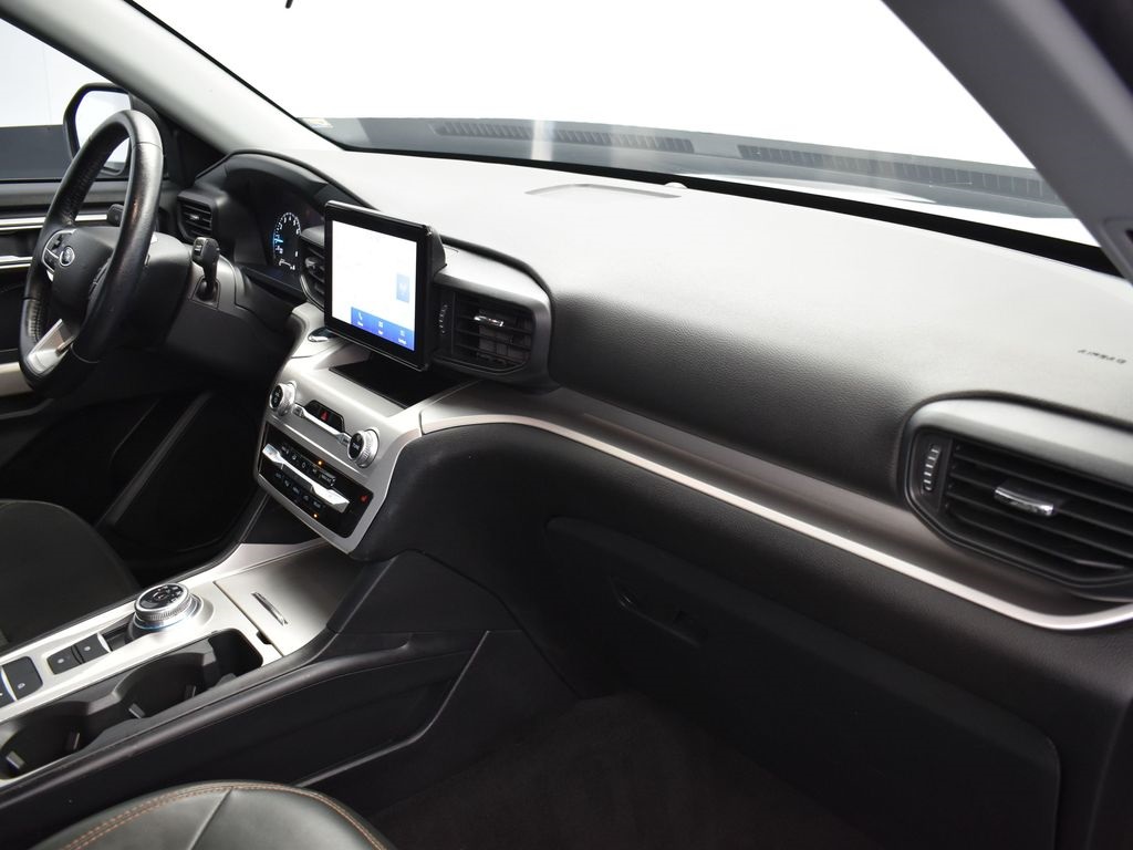 2022 Agate Black Metallic Ford Explorer XLT RWD SUV