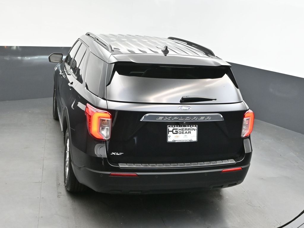 2022 Agate Black Metallic Ford Explorer XLT RWD SUV
