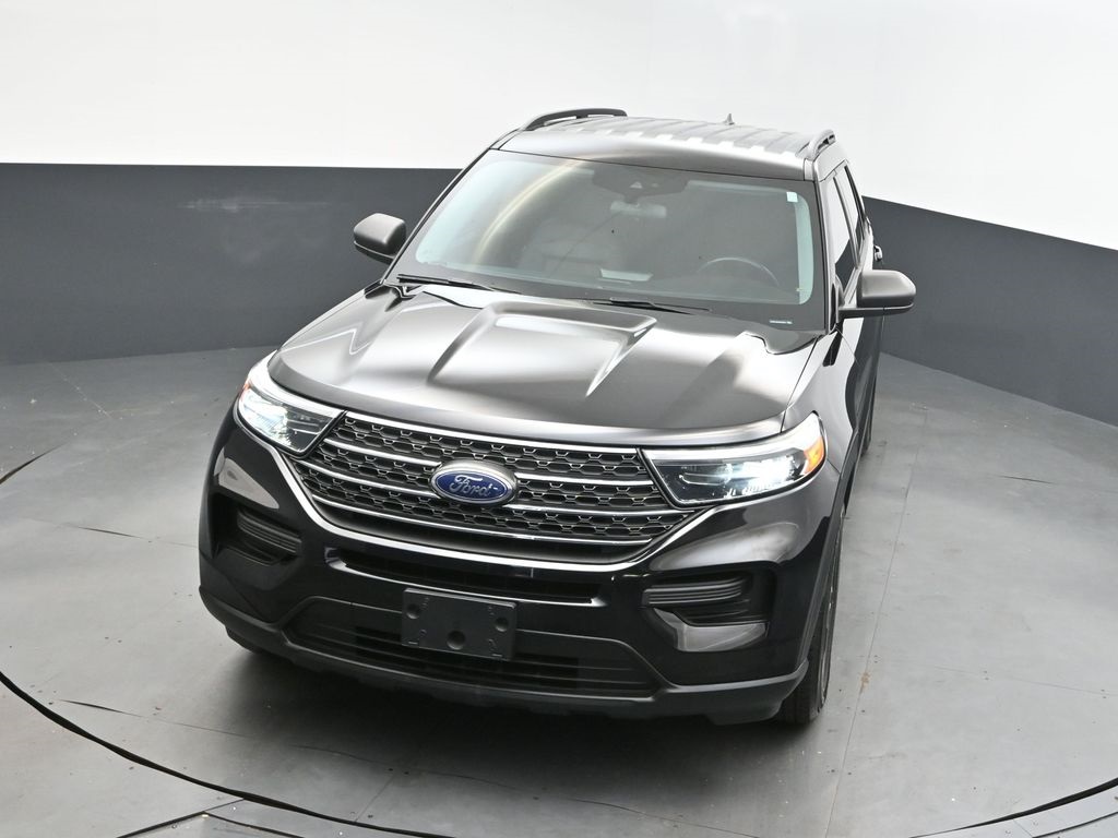 2022 Agate Black Metallic Ford Explorer XLT RWD SUV