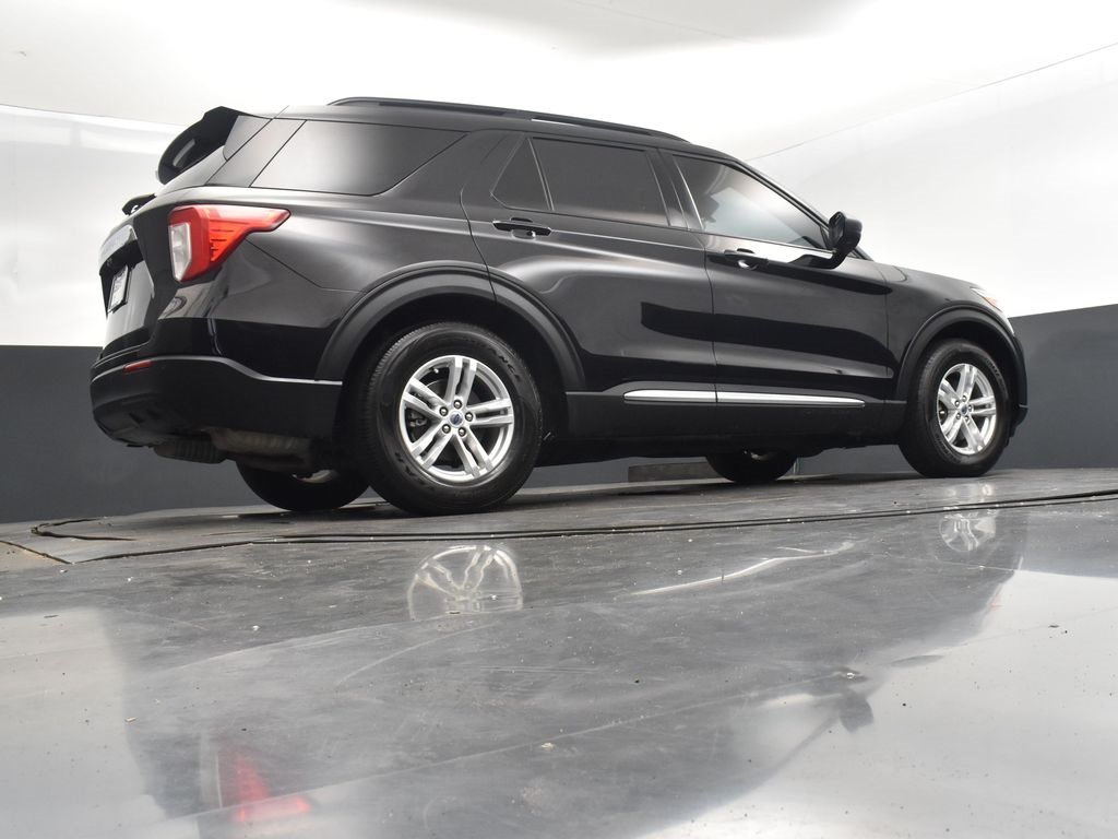 2022 Agate Black Metallic Ford Explorer XLT RWD SUV