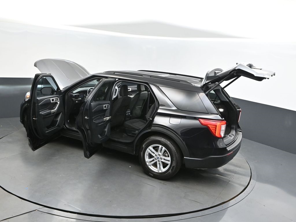 2022 Agate Black Metallic Ford Explorer XLT RWD SUV