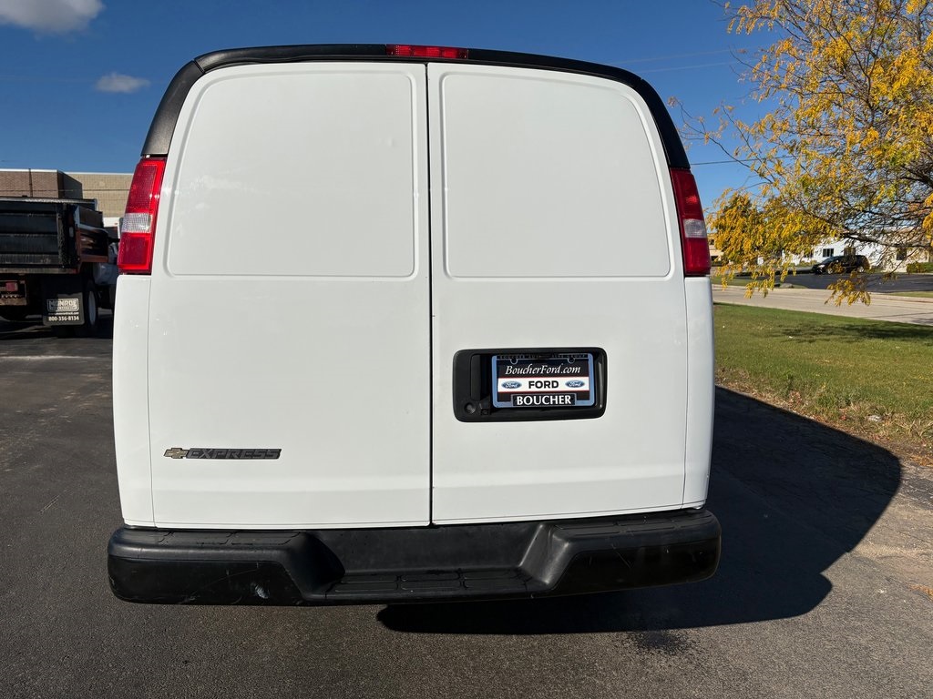 2023 Chevrolet Express 2500 Work Van photo 4