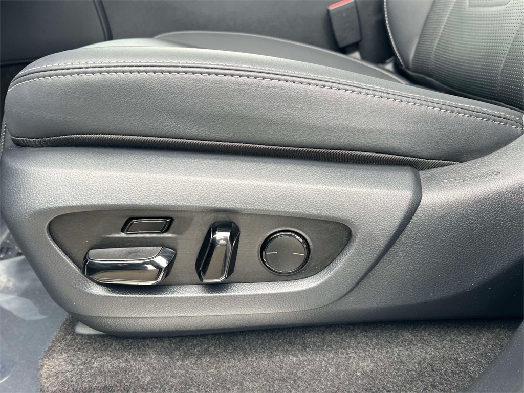 used 2025 Lexus GX car, priced at $90,995