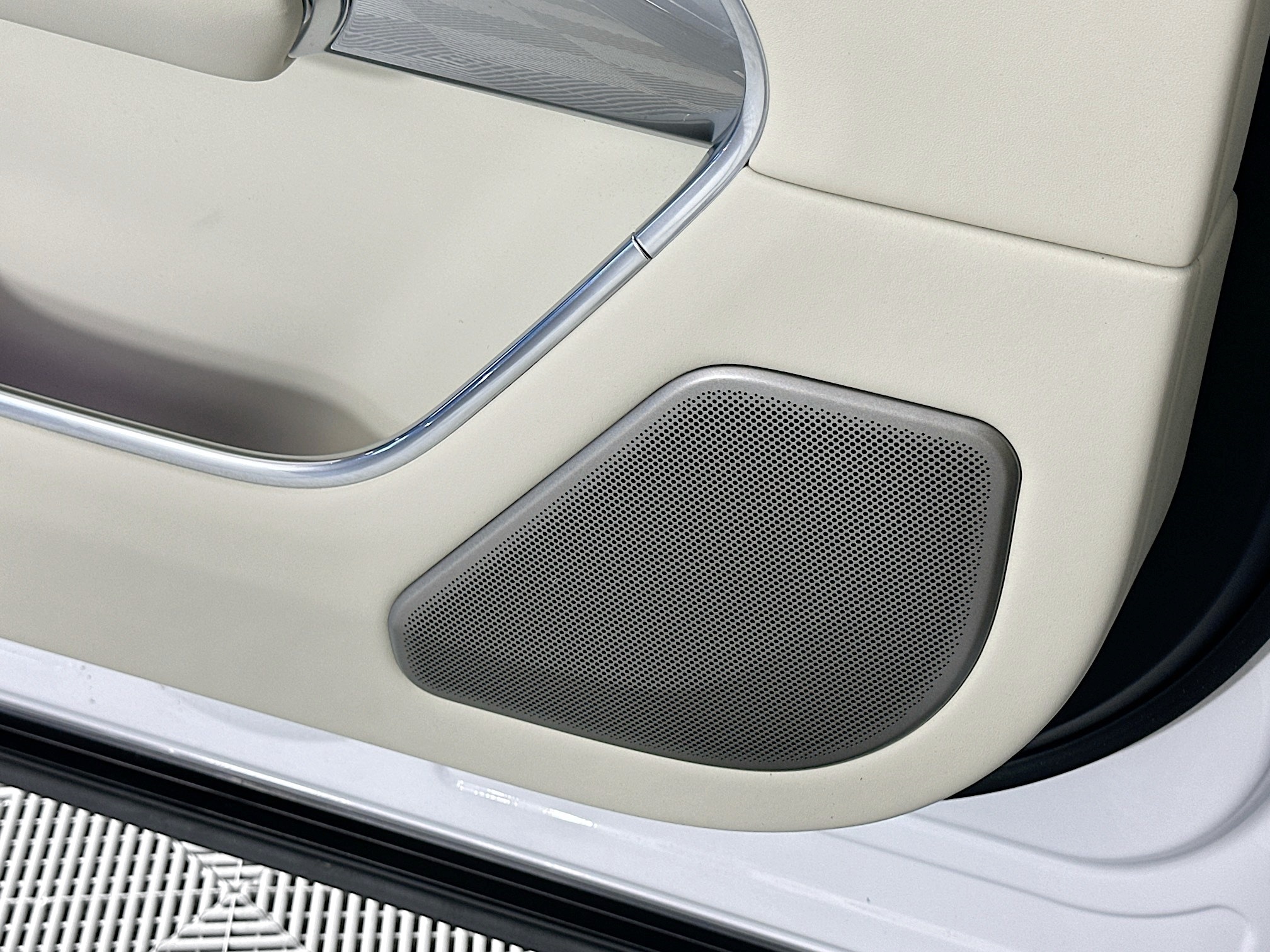 new 2026 Land Rover Range Rover car, priced at $256,155