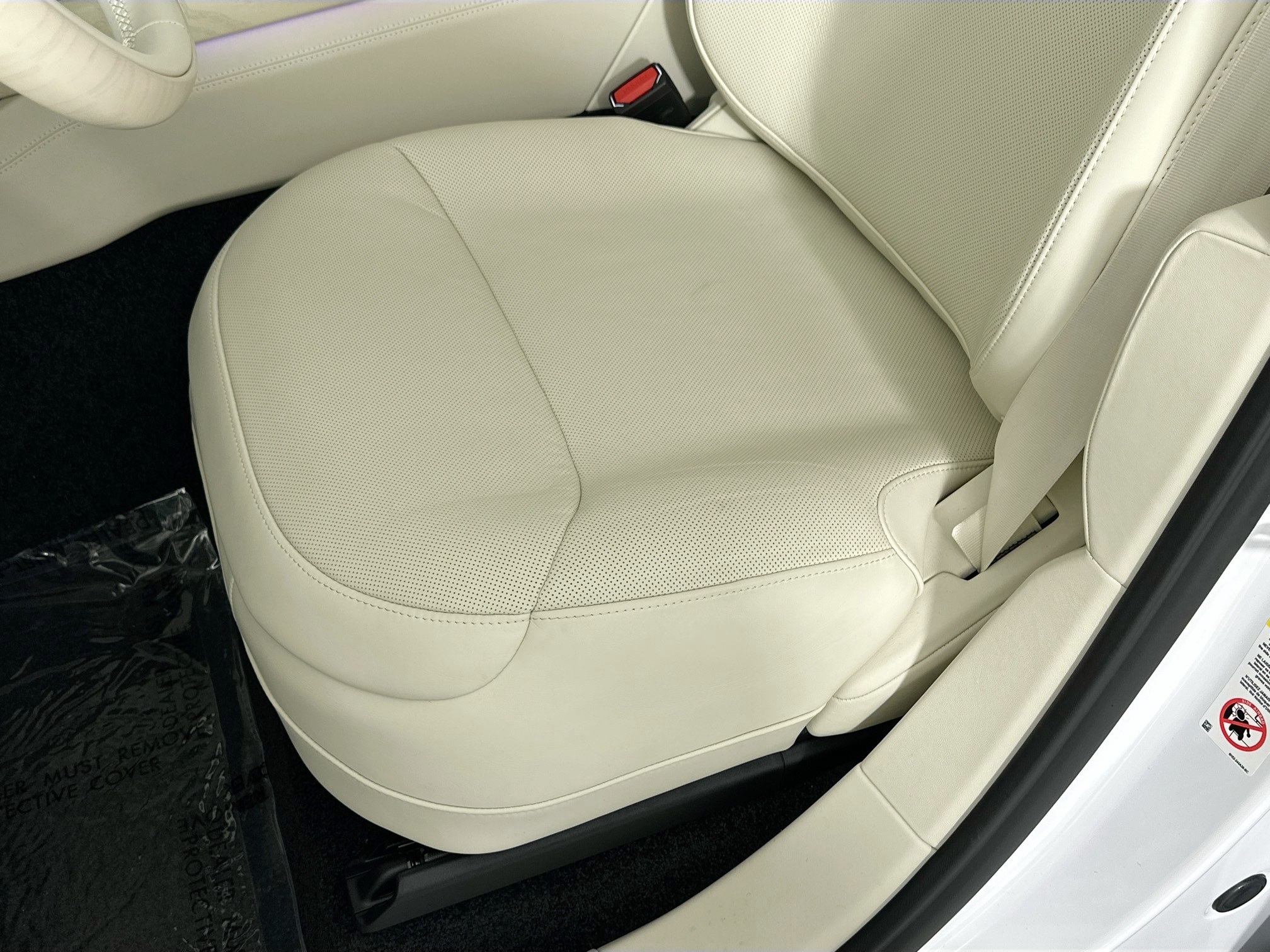 new 2026 Land Rover Range Rover car, priced at $256,155