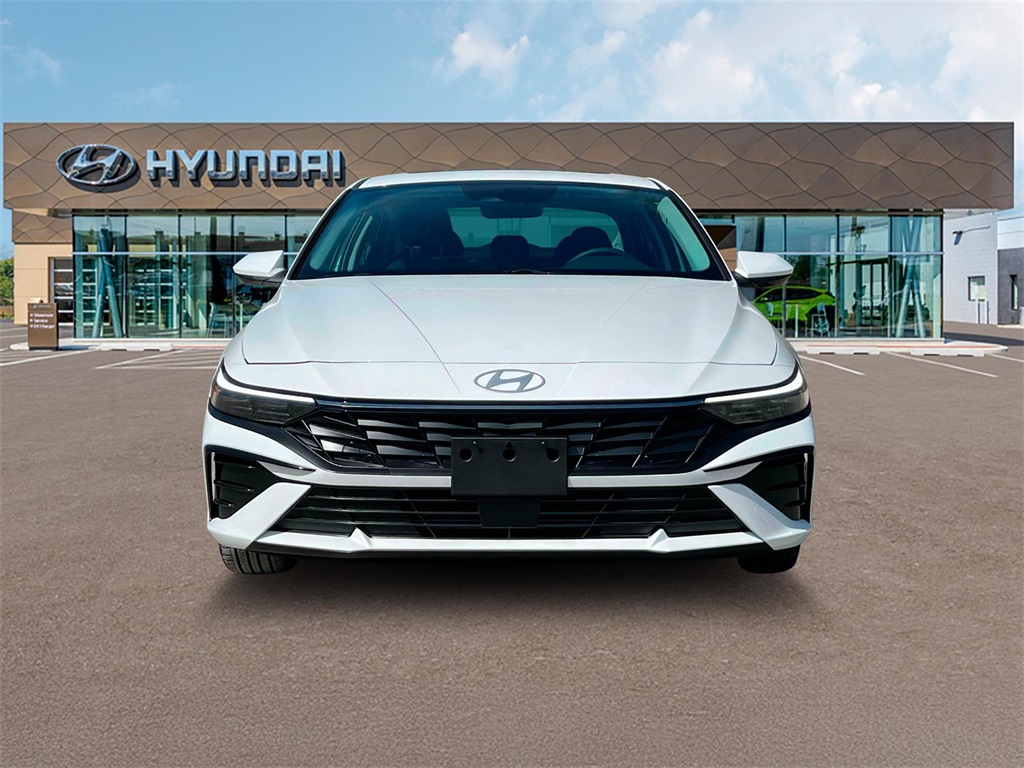 2024 Hyundai Elantra SEL Convenience photo 12