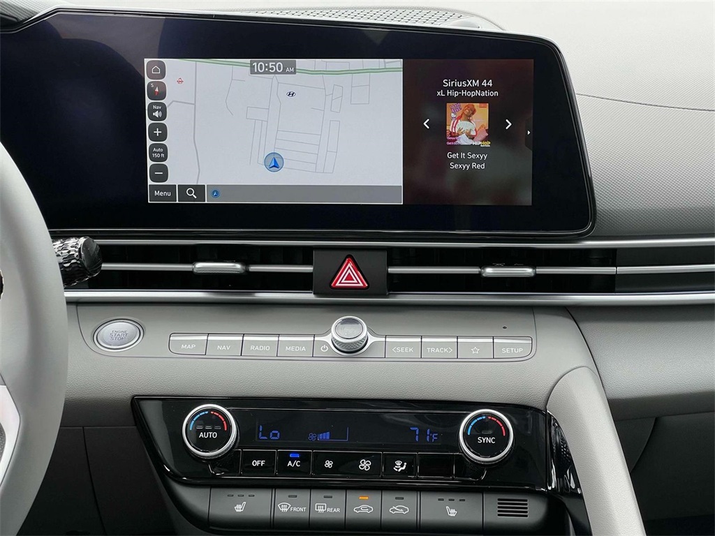 2024 Hyundai Elantra SEL Convenience photo 19