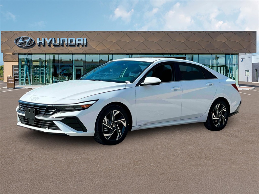 2024 Hyundai Elantra SEL Convenience photo 2