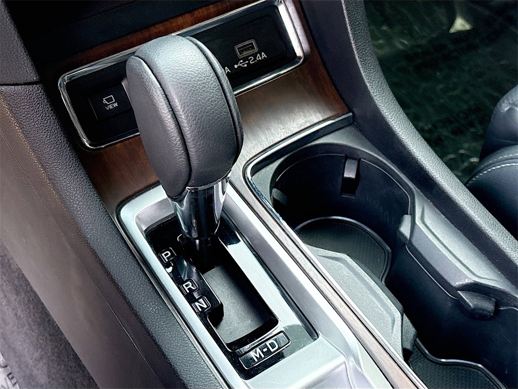 2024 Subaru Ascent Touring photo 14