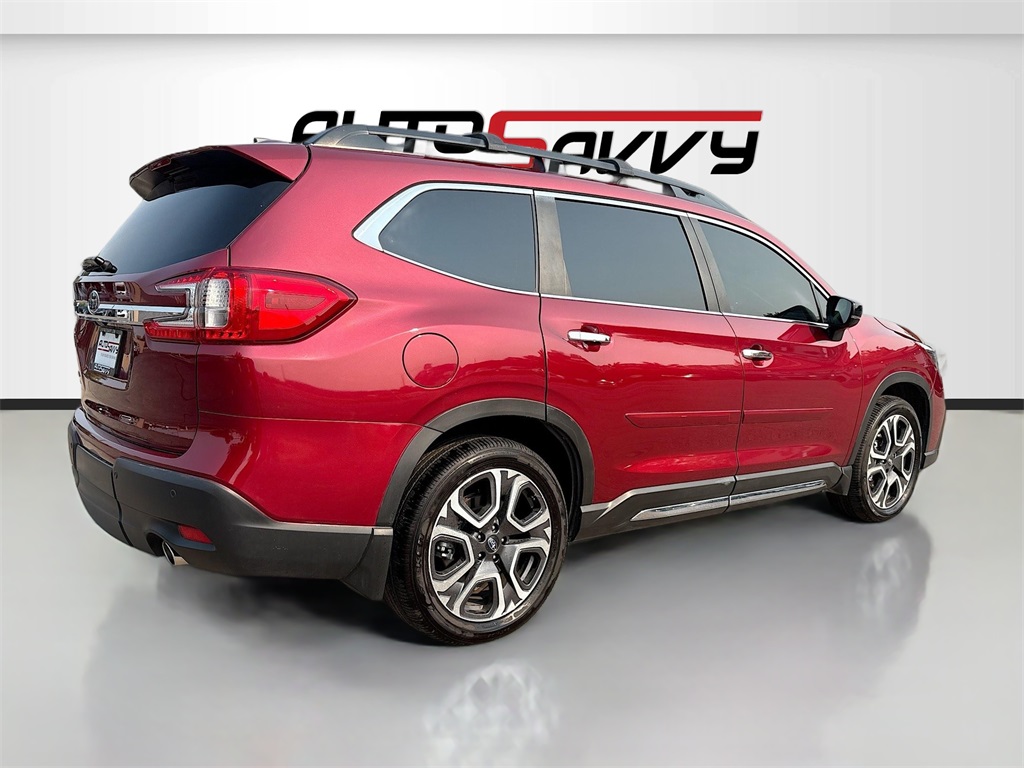 2024 Subaru Ascent Touring photo 5