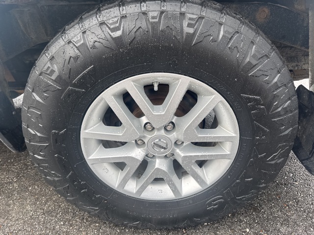 2019 Nissan Frontier SV photo 11