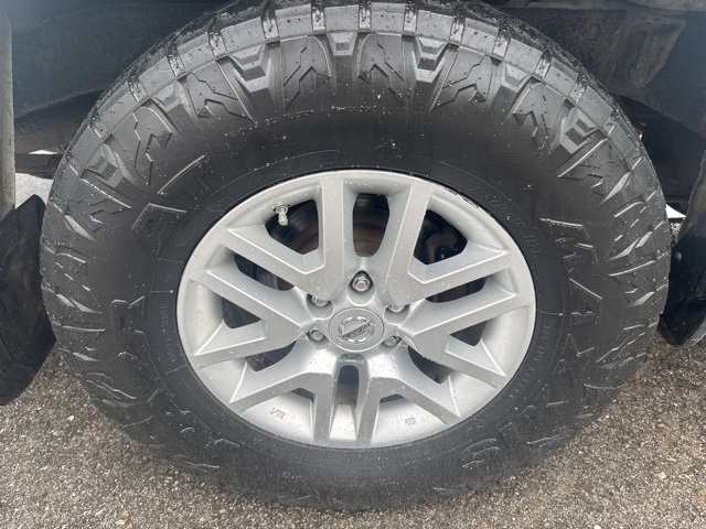 2019 Nissan Frontier SV photo 12