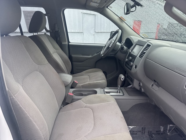2019 Nissan Frontier SV photo 3