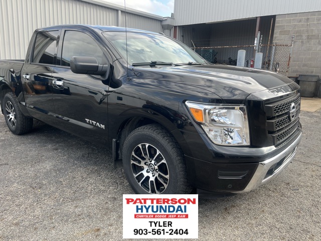 2021 Nissan Titan SV