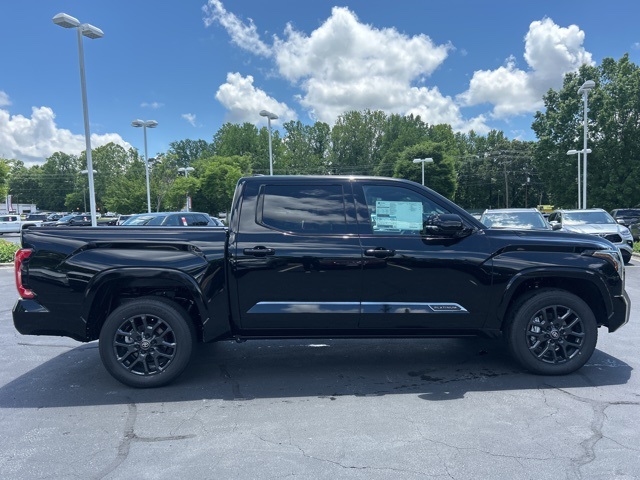 2025 Toyota Tundra Platinum CrewMax photo 3
