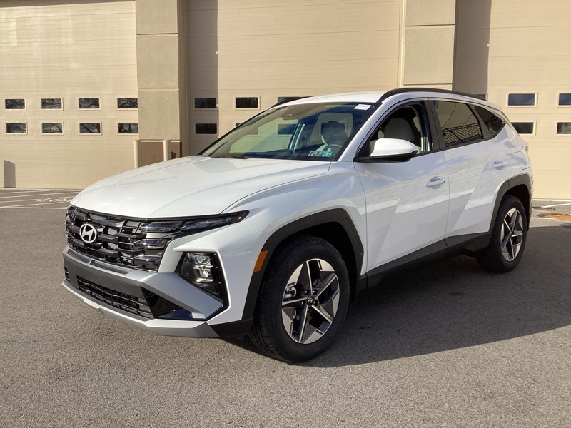 2026 Hyundai Tucson SEL photo 3