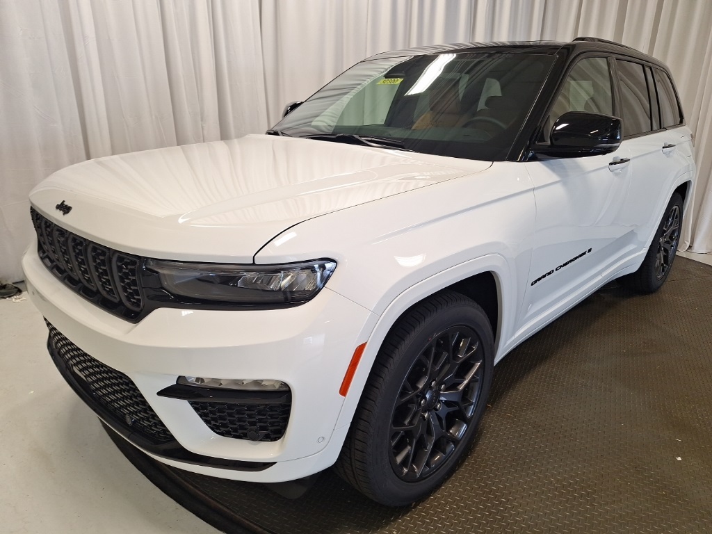 new 2025 Jeep Grand Cherokee car, priced at $60,830