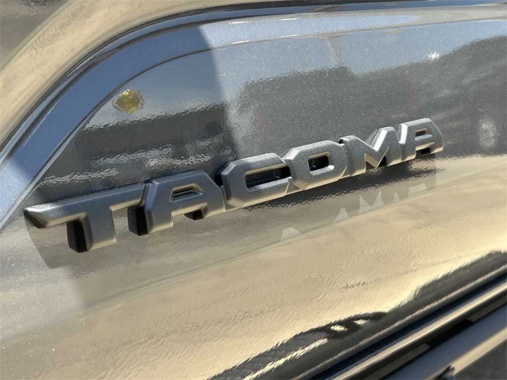 2025 Toyota Tacoma SR5 Double Cab photo 11