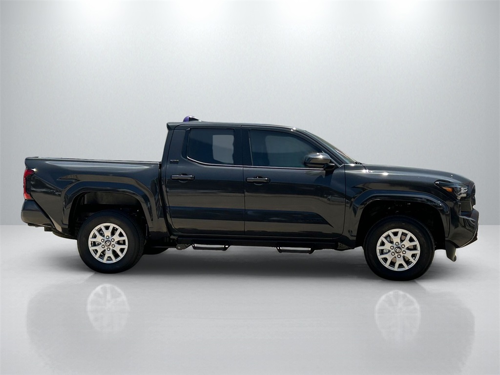 2025 Toyota Tacoma SR5 Double Cab photo 4