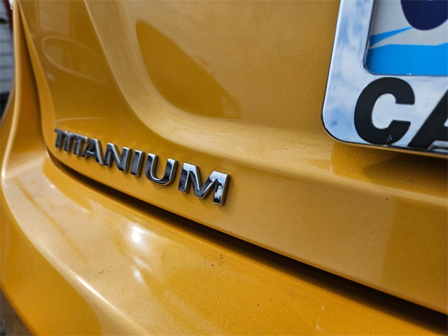 2013 Ford Fiesta Titanium photo 10