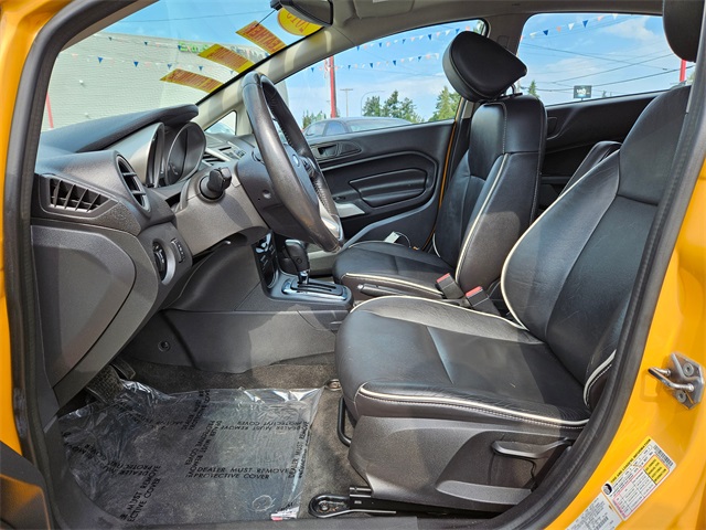 2013 Ford Fiesta Titanium photo 12