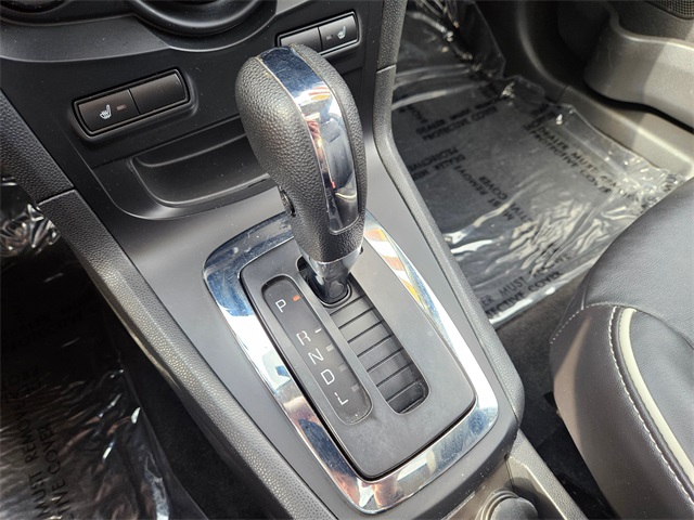 2013 Ford Fiesta Titanium photo 24