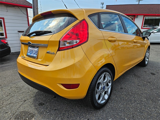 2013 Ford Fiesta Titanium photo 3