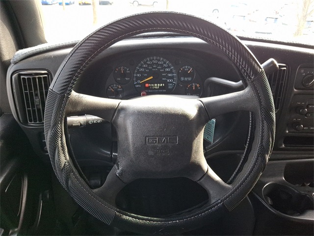 used 2001 GMC Savana G2500 car, priced at $8,950