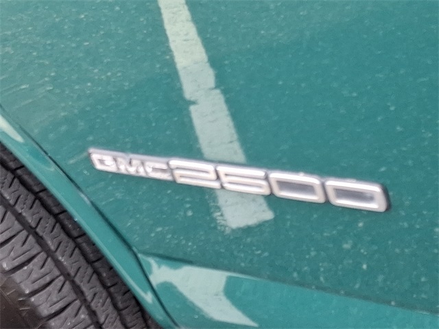 used 2001 GMC Savana G2500 car, priced at $8,950