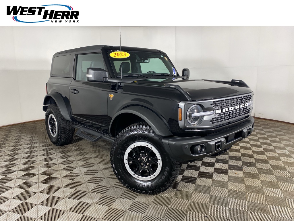 2023 Ford Bronco 2-Door Badlands's photo