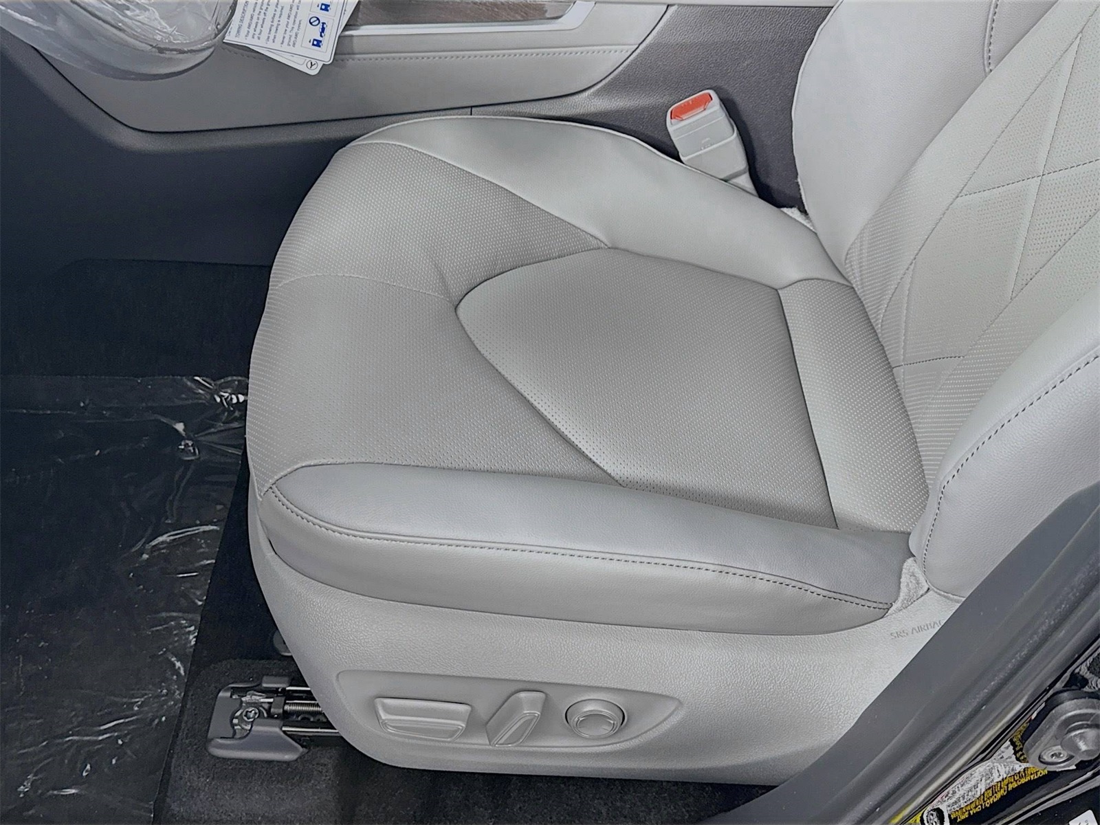 2025 Toyota Highlander Platinum photo 14