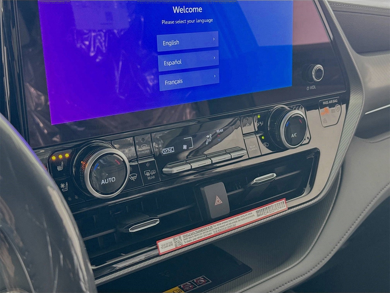 2025 Toyota Highlander Platinum photo 9