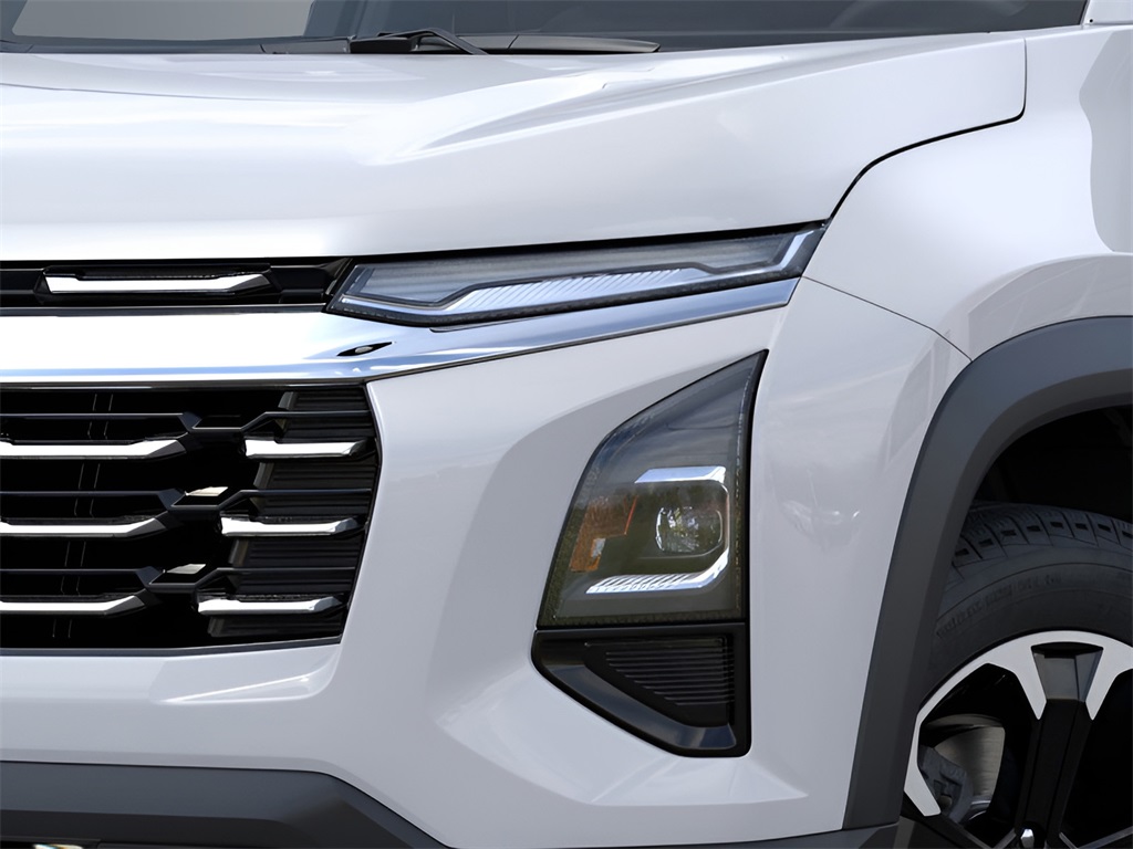2026 Chevrolet Equinox LT photo 2