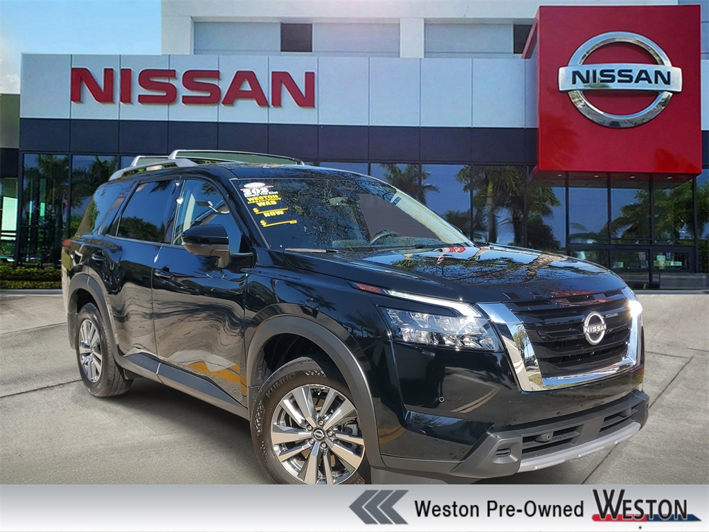 used 2025 Nissan Pathfinder car, priced at $35,995