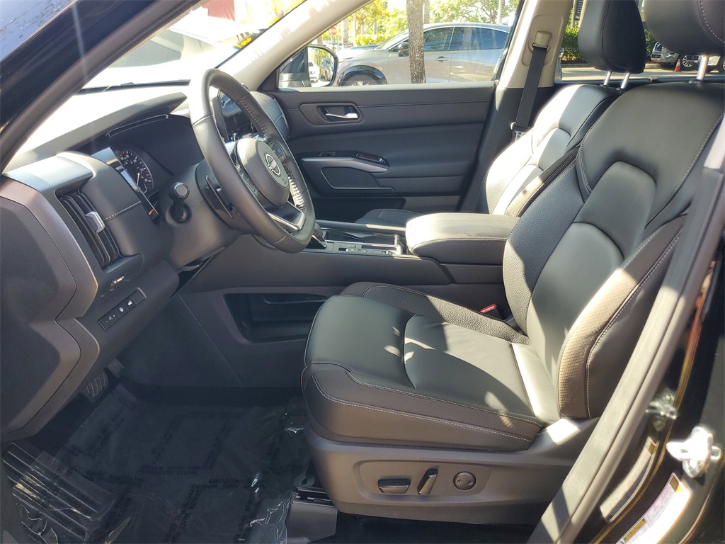 used 2025 Nissan Pathfinder car, priced at $35,995