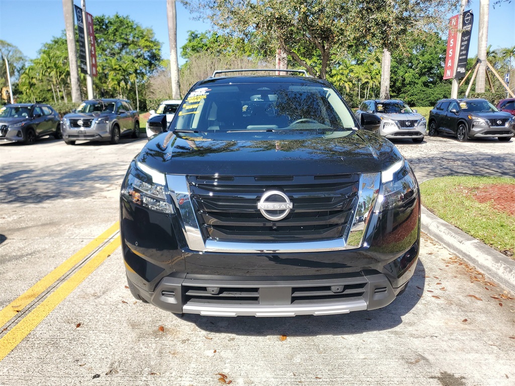 used 2025 Nissan Pathfinder car, priced at $35,995