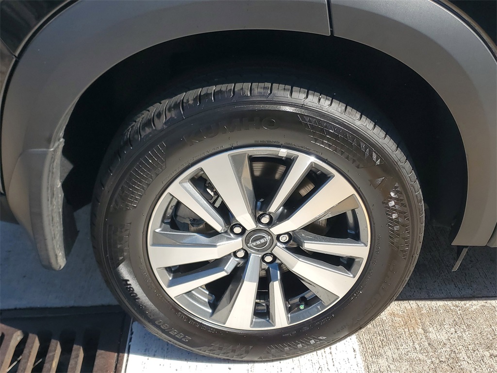 used 2025 Nissan Pathfinder car, priced at $35,995