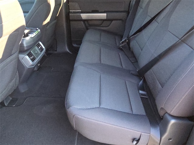 2025 Ford F-150 XLT photo 13