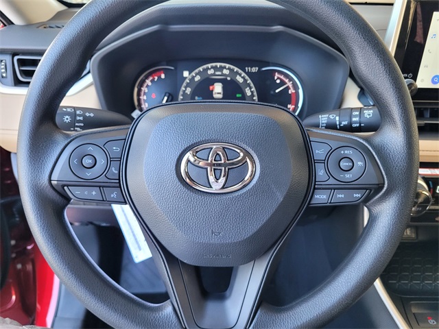 2025 Toyota RAV4 XLE photo 12