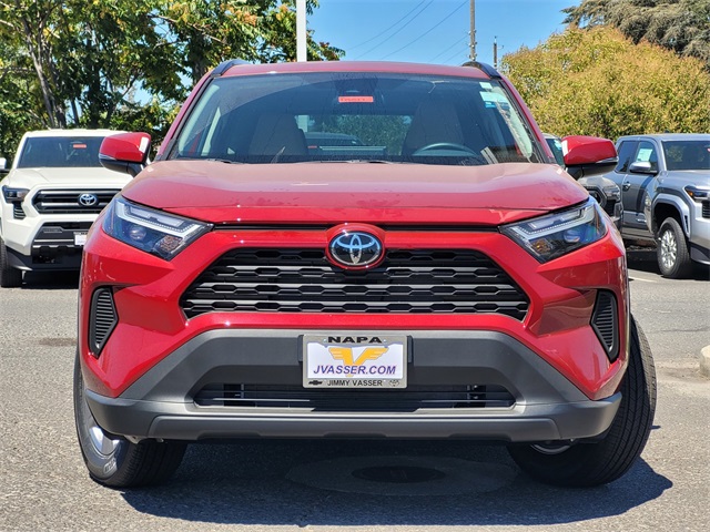 2025 Toyota RAV4 XLE photo 2