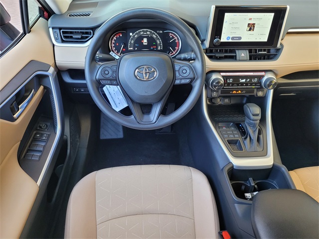 2025 Toyota RAV4 XLE photo 8