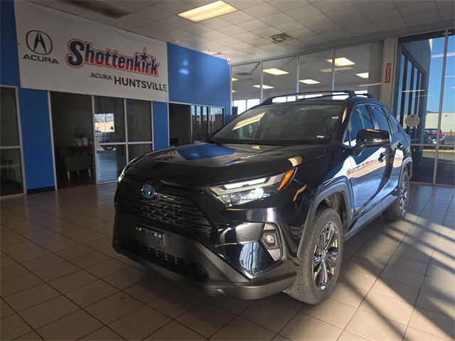 2024 Toyota RAV4 XLE Premium's photo