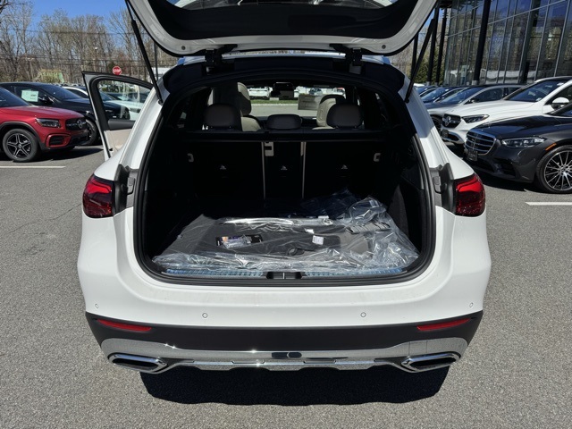 2025 Mercedes Benz GLC 300 4MATIC photo 11