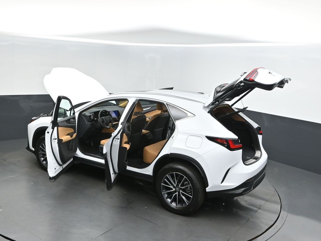 2026 Lexus NX 350 Premium AWD photo 2